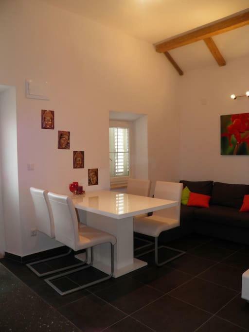 Romantic Apartment Donje Celo Exterior photo